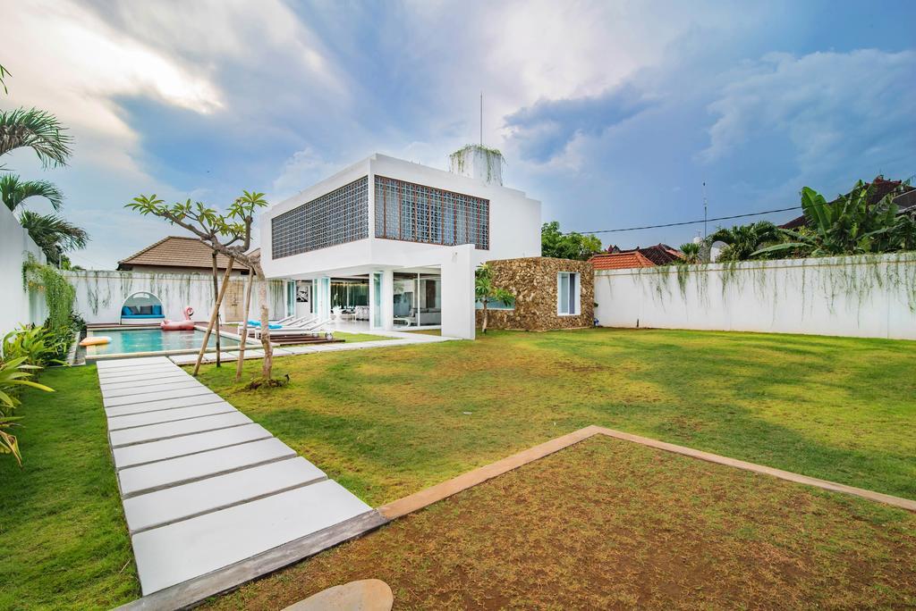 Villa Kamag Seminyak Екстериор снимка
